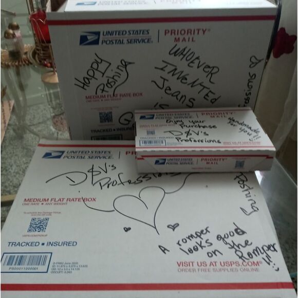 Closet Mystery sale   - Picture 6 of 9